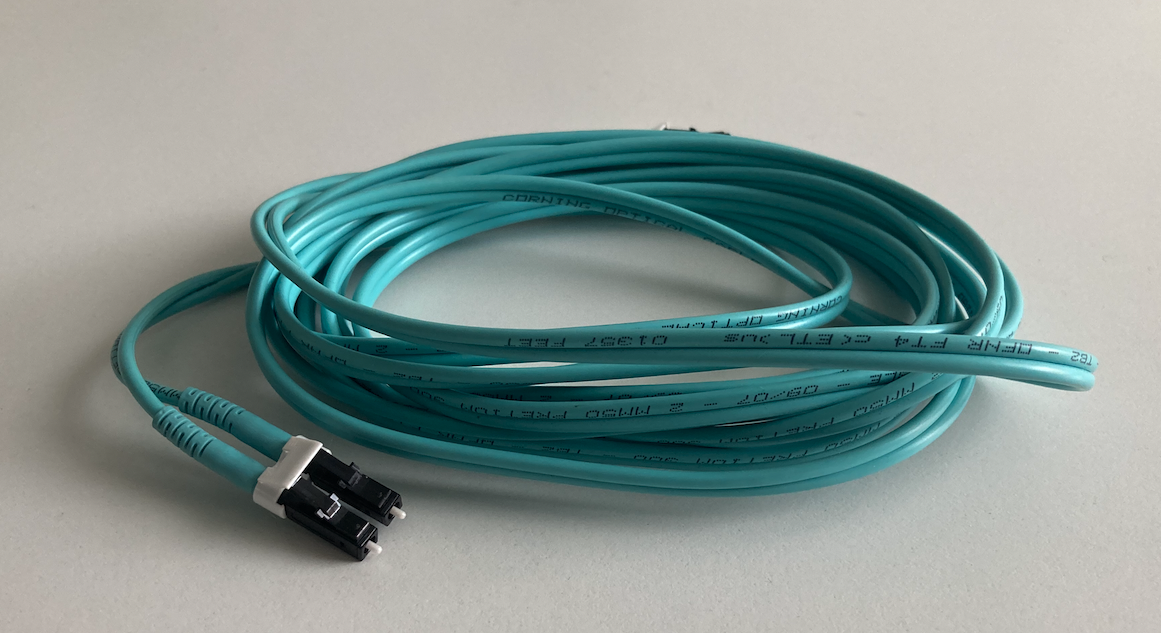 Multi-mode fiber is a good option for data center and horizontal cabling